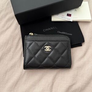 Auth BN Chanel Black Caviar Classic CC Logo Zip Card Holder Wallet